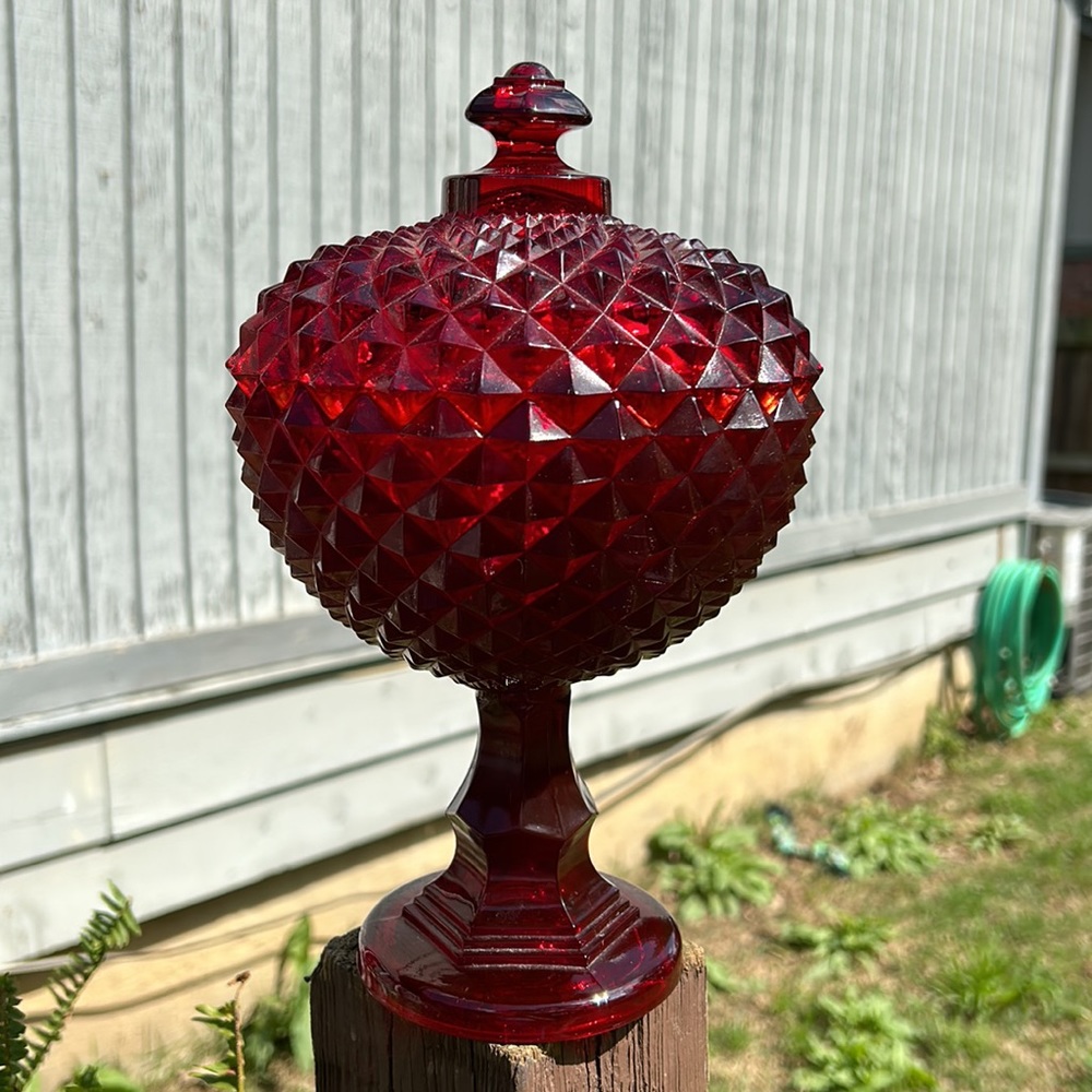 Vintage Westmoreland Ruby Red Glass Sawtooth Pattern Covered Compote GLOWS - Picture 4 of 14